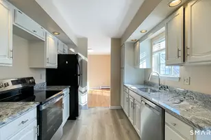 8 Derby Ct, Brookfield, CT 06804 - Photo 8