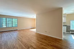 8 Derby Ct, Brookfield, CT 06804 - Photo 6