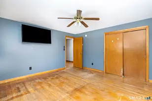 358 Gravel St, Meriden, CT 06450 - Photo 16