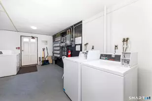 117 Shadow Ln, West Hartford, CT 06110 - Photo 16