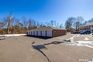 117 Shadow Ln, West Hartford, CT 06110 - Photo 24