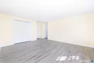 117 Shadow Ln, West Hartford, CT 06110 - Photo 10