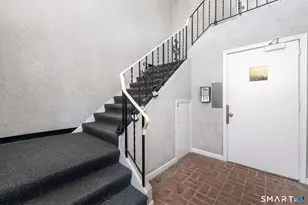 117 Shadow Ln, West Hartford, CT 06110 - Photo 2