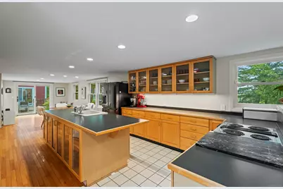 133 Blake Road, Hamden, CT 06517 - Photo 8