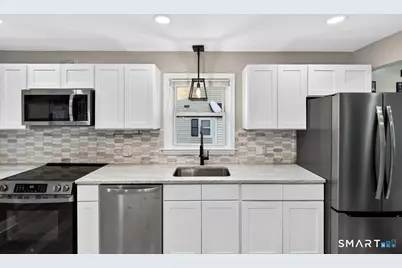 24 Polk Avenue, Waterbury, CT 06708 - Photo 6