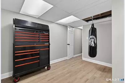 24 Polk Avenue, Waterbury, CT 06708 - Photo 20