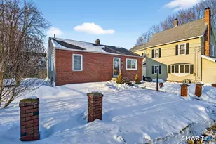 24 Polk Ave, Waterbury, CT 06708 - Photo 28