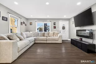 24 Polk Ave, Waterbury, CT 06708 - Photo 2