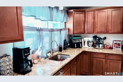 10 Rockwell Street, Norwich, CT 06360 - Photo 14