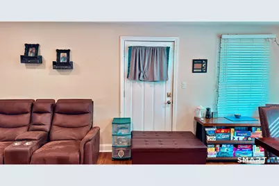 10 Rockwell Street, Norwich, CT 06360 - Photo 6