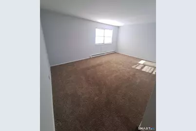 217 Hollister Avenue #b8, Bridgeport, CT 06607 - Photo 6