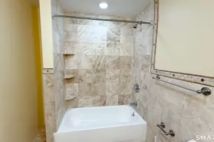 271 Seaside Ave, Stamford, CT 06902 - Photo 18