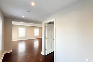 271 Seaside Ave, Stamford, CT 06902 - Photo 2