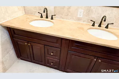 271 Seaside Avenue #A, Stamford, CT 06902 - Photo 20