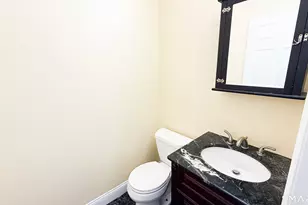 271 Seaside Ave, Stamford, CT 06902 - Photo 12