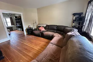 27 Ives St, Waterbury, CT 06704 - Photo 2