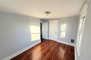 206 Remington St, Bridgeport, CT 06610 - Photo 6