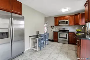 129 Cynthia Dr, West Haven, CT 06516 - Photo 8