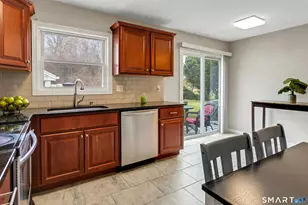 129 Cynthia Dr, West Haven, CT 06516 - Photo 10