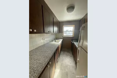 24 Merrill Street #APT B3, Hartford, CT 06106 - Photo 4