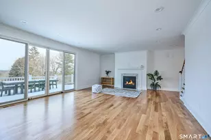 70 Meadow Ridge Rd, Fairfield, CT 06890 - Photo 10