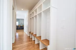 70 Meadow Ridge Rd, Fairfield, CT 06890 - Photo 30