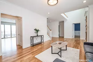 70 Meadow Ridge Rd, Fairfield, CT 06890 - Photo 4