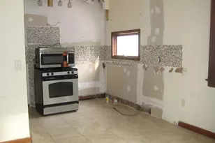 14 Sturtevant Ave, Norwich, CT 06360 - Photo 4