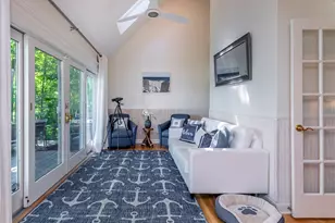 4 Harbour View Dr, New Fairfield, CT 06812 - Photo 16