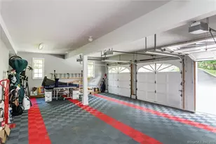 4 Harbour View Dr, New Fairfield, CT 06812 - Photo 32