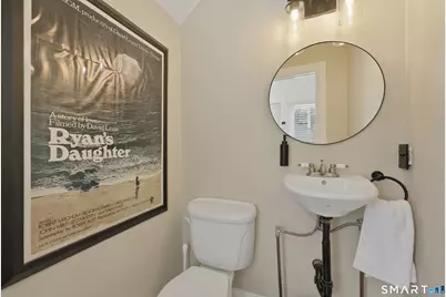 8 Macdonough Place, Middletown, CT 06457 - Photo 16