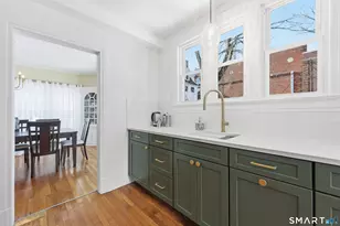 8 Macdonough Pl, Middletown, CT 06457 - Photo 12