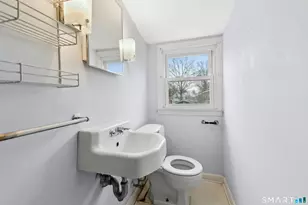 20 Benson Pl, Fairfield, CT 06824 - Photo 14