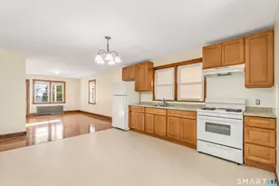 24 Pilgrim Ave, Waterbury, CT 06704 - Photo 1