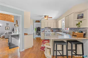 104 S Montowese St, Branford, CT 06405 - Photo 10