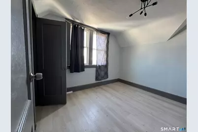 334 Seaview Avenue, Bridgeport, CT 06607 - Photo 12