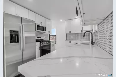 7 Moscariello Place, Norwalk, CT 06854 - Photo 6