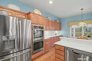 146 Country Club Dr, Oxford, CT 06478 - Photo 8