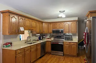 18 Olivia Ln, Naugatuck, CT 06770 - Photo 6