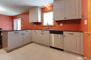 51 Joseph Rd, Naugatuck, CT 06770 - Photo 4