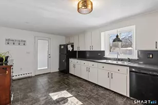 29 Silver Ln, Enfield, CT 06082 - Photo 10