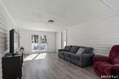 29 Silver Lane, Enfield, CT 06082 - Photo 2