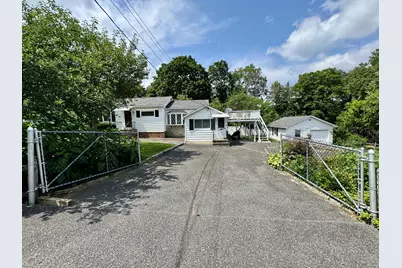 11 Knollcrest Road, New Fairfield, CT 06812 - Photo 2