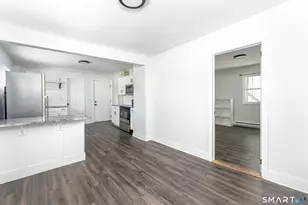 429 Washington Ave, Waterbury, CT 06708 - Photo 14