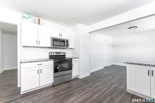 429 Washington Ave, Waterbury, CT 06708 - Photo 12