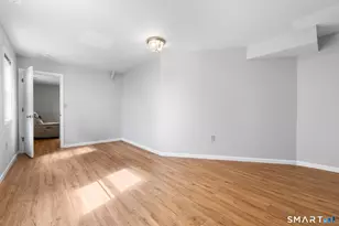 132 Howard Ave, Ansonia, CT 06401 - Photo 16