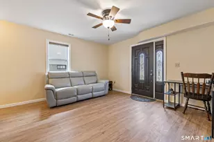 132 Howard Ave, Ansonia, CT 06401 - Photo 10