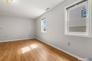 132 Howard Ave, Ansonia, CT 06401 - Photo 14