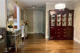 3 Oakwood Dr, Norwalk, CT 06812 - Photo 6