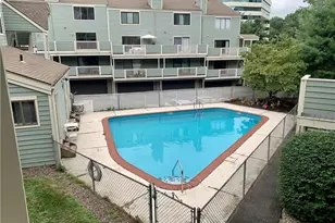 3 Oakwood Dr, Norwalk, CT 06812 - Photo 1